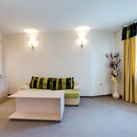 Avalon Hotel 3*