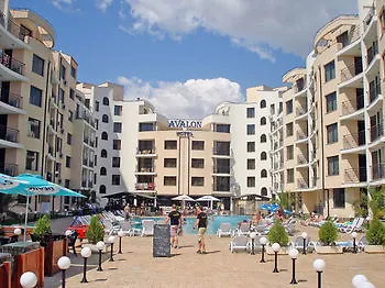 Avalon فندق